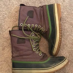 Sorel boots women’s 10